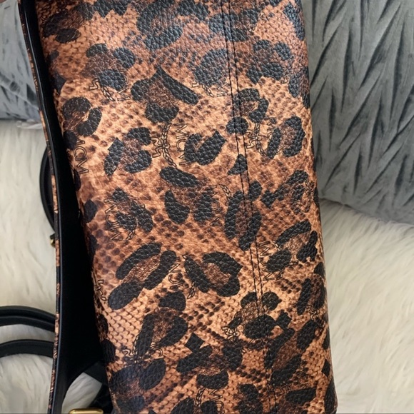 NWOT MCM limited Leopard 2 Way - Picture 5 of 16
